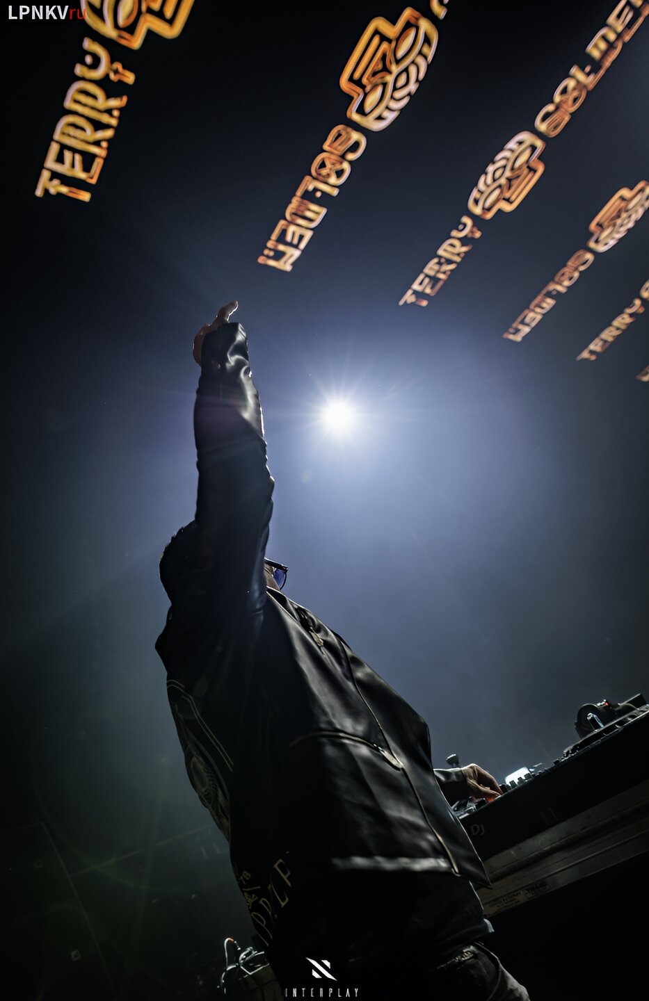 Live performance still 4